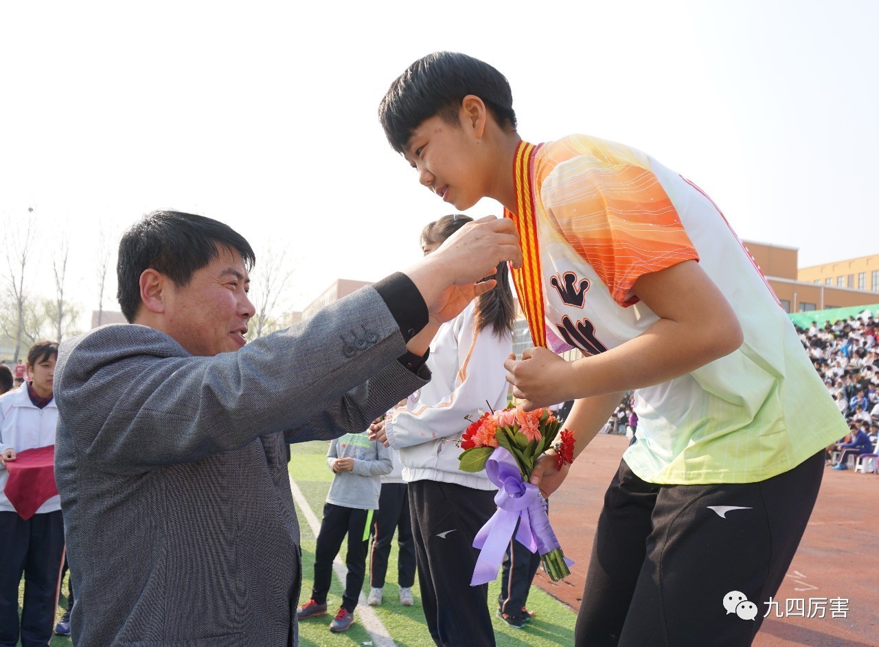 澳门击剑好手技压群雄，再创佳绩获得金牌的简单介绍