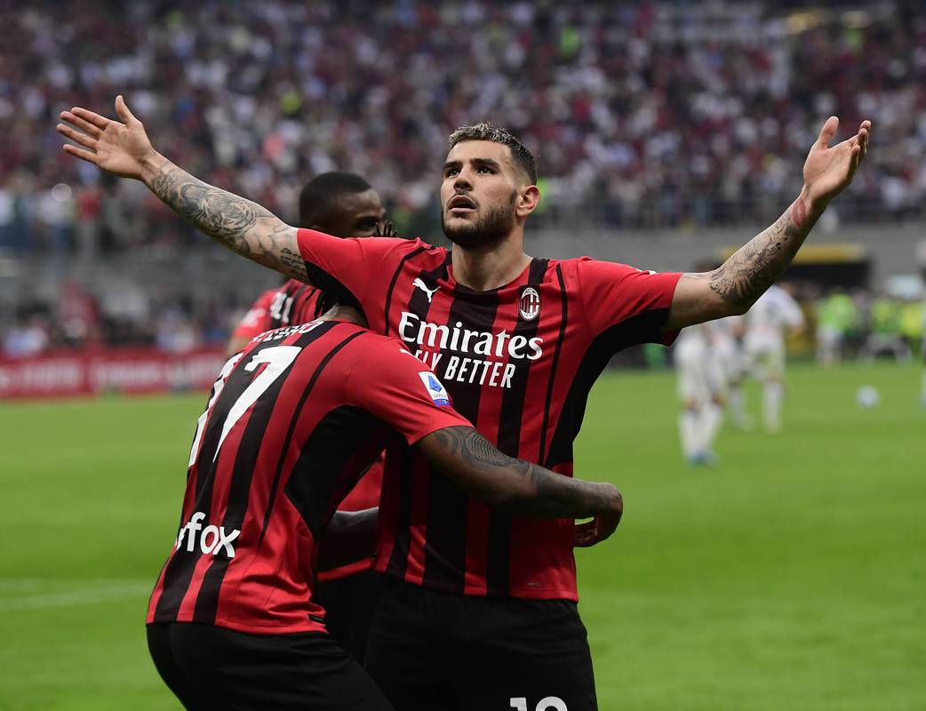 关于都灵迎战弗罗茨瓦夫，AC米兰努力反击梦想重生的信息