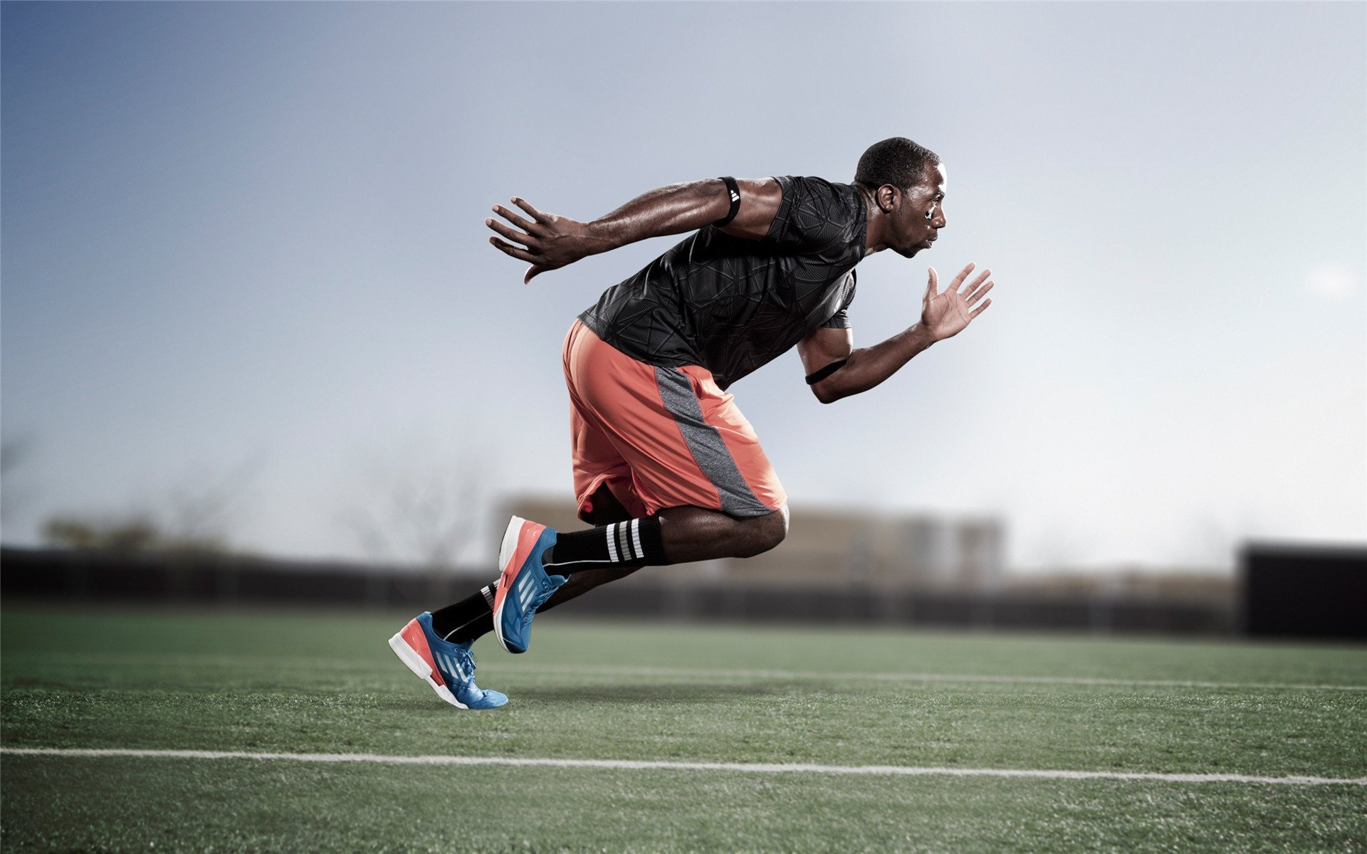 美洲风暴席卷欧洲，墨西哥完胜拜仁，莱奥一锤定音成关键先生